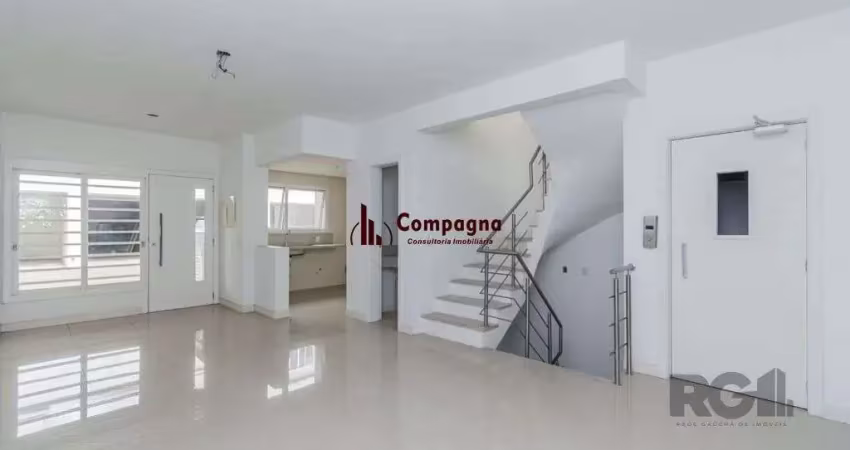Excelente casa em condomínio de 251m² com 3 suítes e elevador!