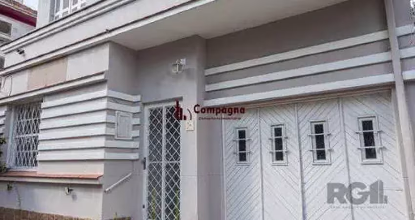 Casa espaçosa de 3 dormitórios à venda no bairro moinhos de vento!