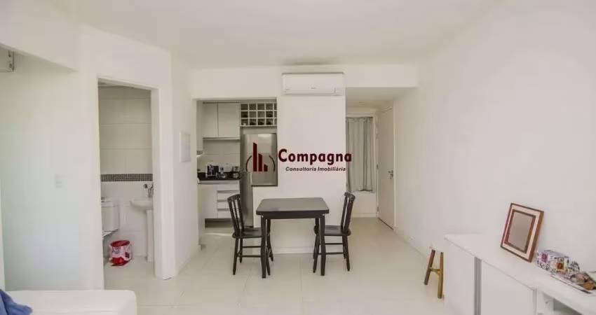 Apartamento mobiliado à venda com 1 dormitório no mont serrat