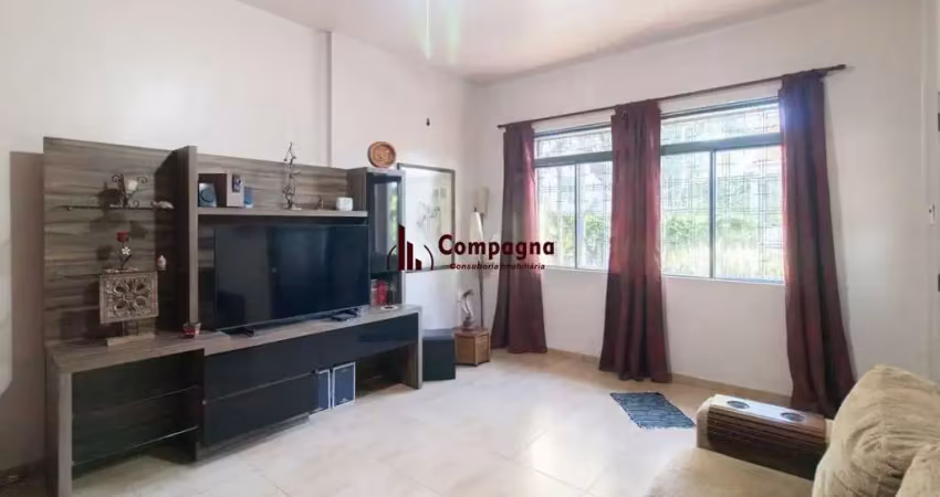 Casa com 4 dormitórios e 175m² à venda no bairro santa tereza