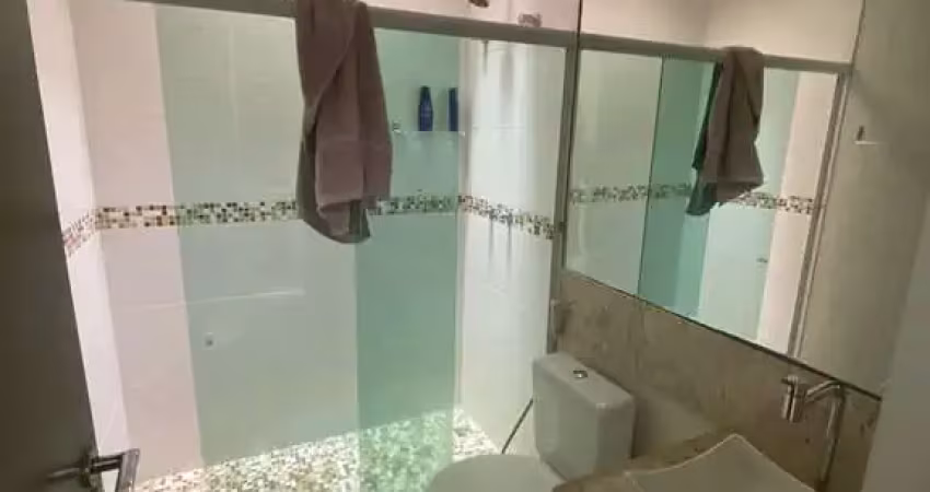 Casa duplex, condomínio ponta negra 4 suítes, 4 vagas, 450mts excelente.