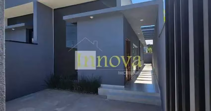 Casa à venda, com dois dormitórios sendo uma suíte, espaço gourmet com churrasqueira no bairro do g