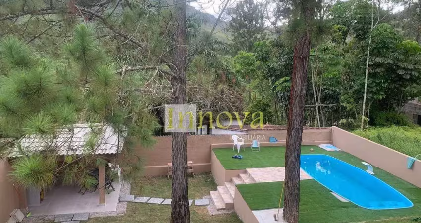 Linda casa nova à venda, com lazer completo em 480m2 de terreno, no bairro capricórnio iii, em cara