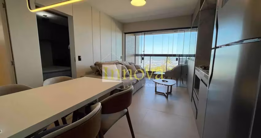 Apartamento de 01 dormitório , frente mar, com planejados e finamente mobiliado, na praia do indaia