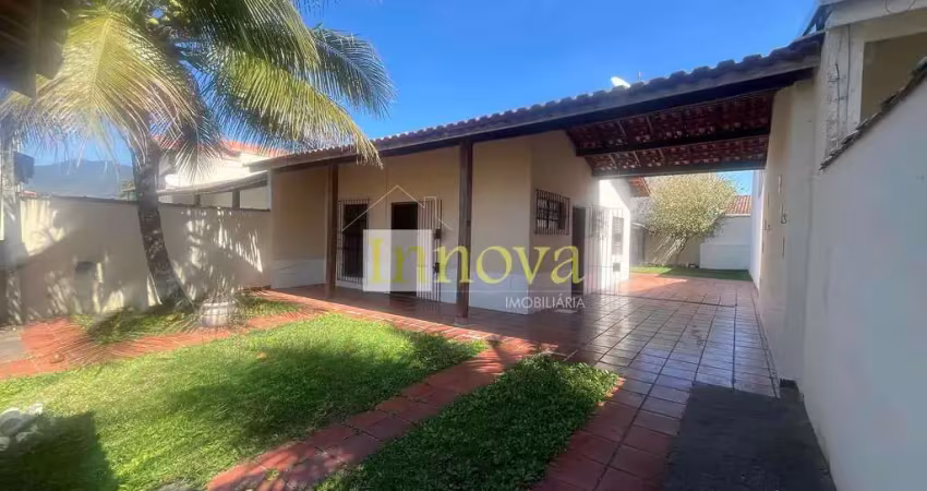 Casa com 02 dormitórios e 01 edícula à venda, porto novo, caraguatatuba, litoral norte de sp