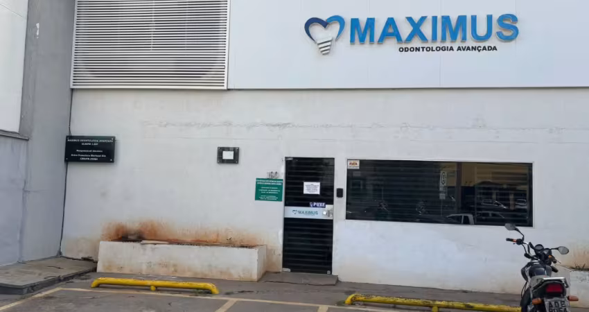 Ponto comercial com 6 salas para alugar na Avenida Bandeirantes, 190, Vila Ipiranga, Londrina