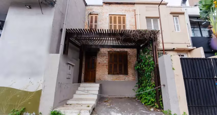 Casa comercial na rua deputado lacerda franco, n. 212 • 130 m²