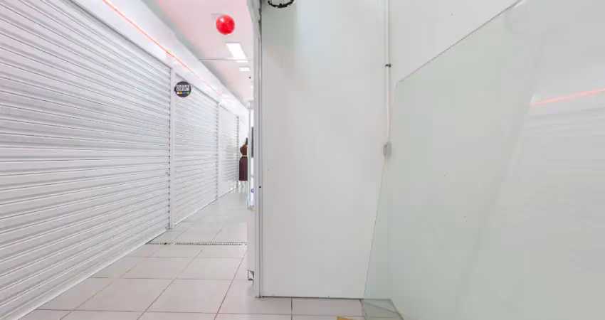 Aluguel de loja em galeria na rua general carneiro, 235, loja 2