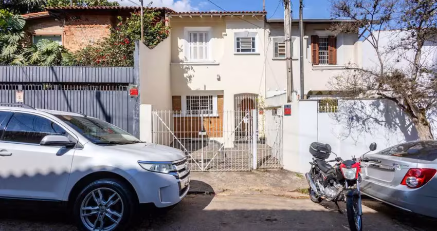 Casa comercial na rua professor rubião meira, n. 39 • 200 m²