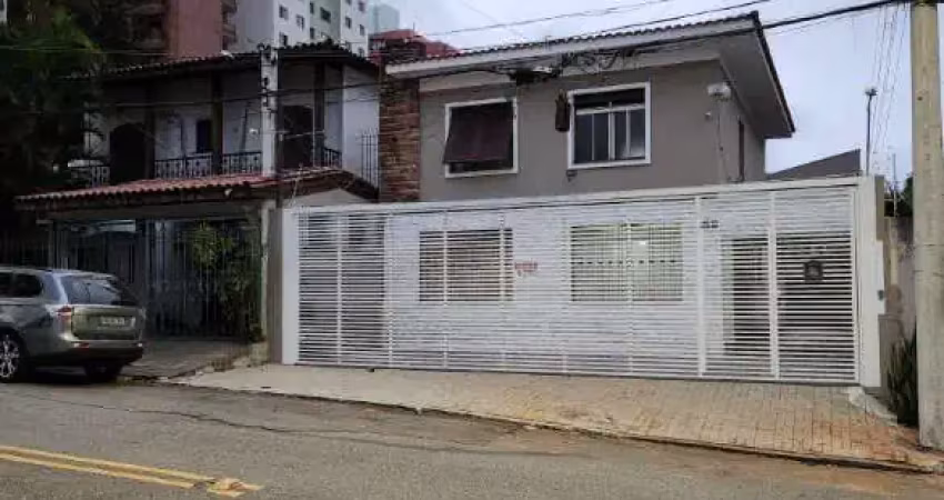 Casa comercial na rua comendador eduardo saccab, n. 359 • 300 m²