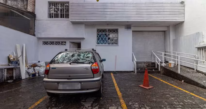 Casa comercial na rua machado bitencourt, n. 89 • 410 m²