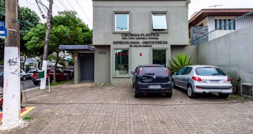 Casa comercial na avenida indianópolis, n. 1539 • 260 m²