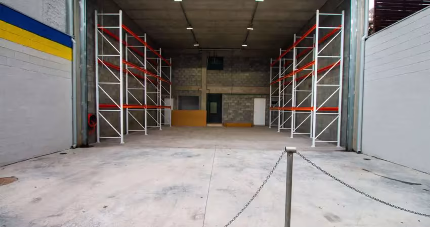 Barracão / Galpão / Depósito com 3 salas para alugar na Rua Ribeirão Claro, 441, Vila Olímpia, São Paulo