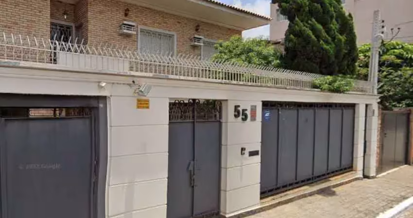 Casa comercial com 5 salas para alugar na Rua Itacaré, 55, Indianópolis, São Paulo