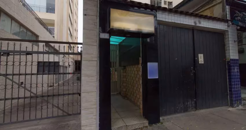 Casa comercial na rua padre raposo, n. 563 • 600 m²