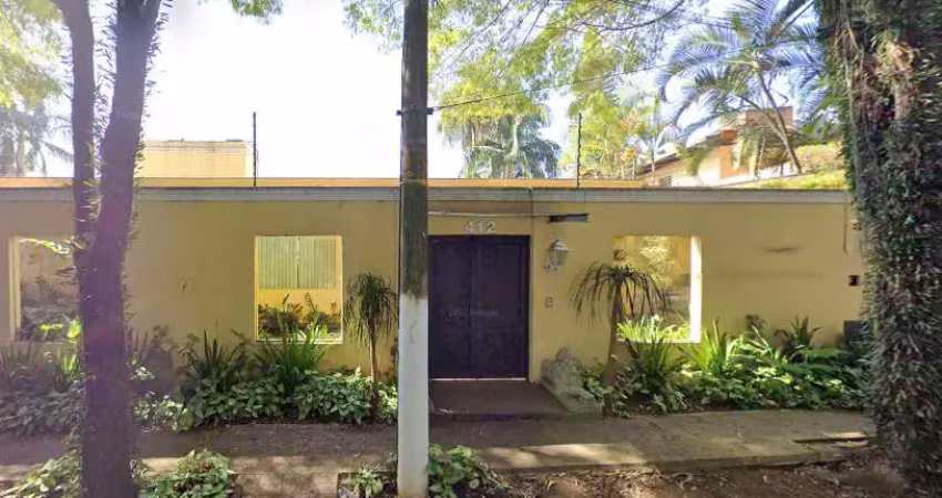 Casa comercial na avenida manoel dos reis araújo, n. 412 • 737 m²