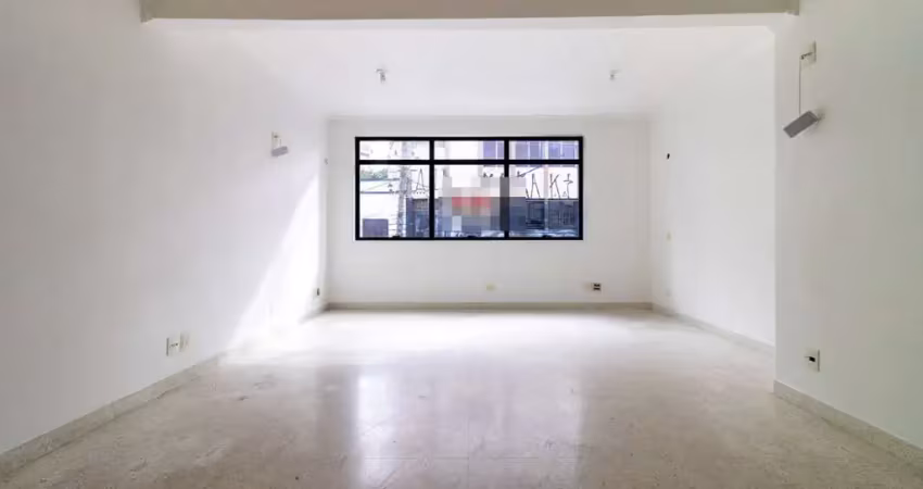 Sobreloja na rua cunha gago, n. 54 - conjunto 21 • 47 m²