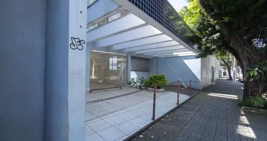 Prédio comercial na rua bráz cubas, n. 387 • 402 m²