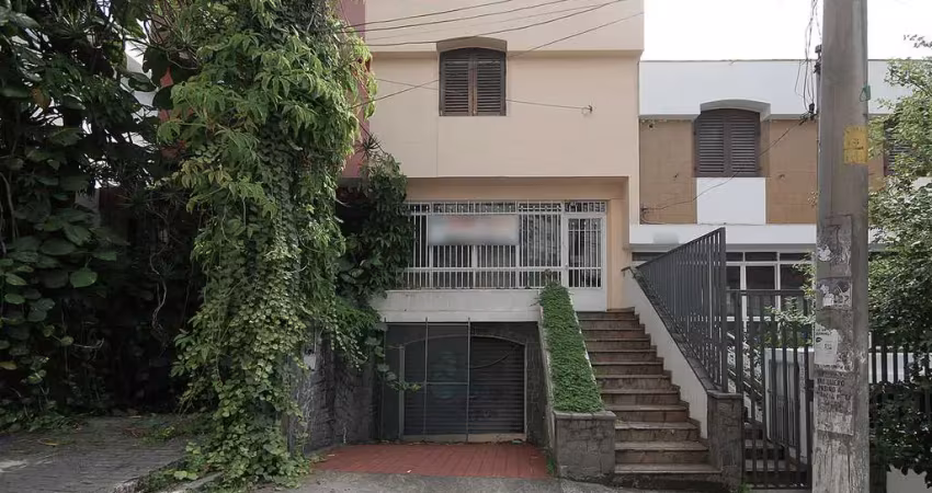 Casa comercial na rua ministro gastão mesquita, n. 132 • 250 m²