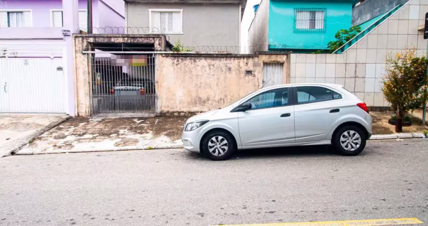 Casa comercial na avenida alberto vicente cardoso, n. 172 • 160 m²
