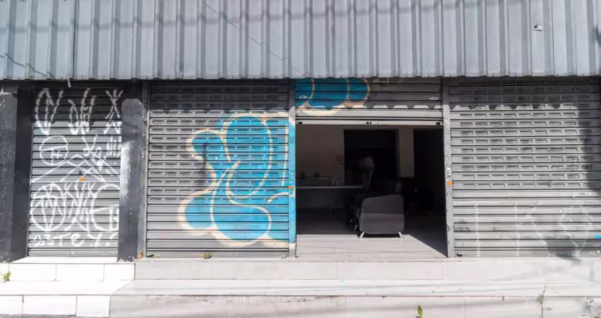 Casa comercial na avenida miguel conejo, n. 974 • 150 m²