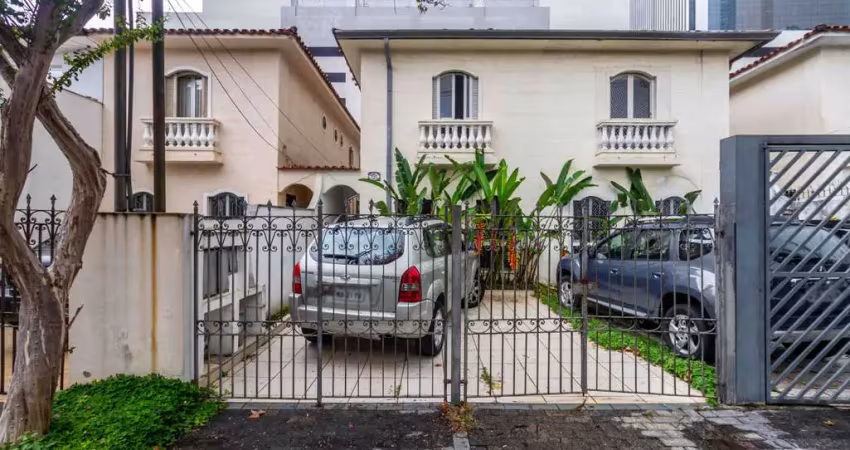 Casa comercial na rua henri dunant, n. 991 • 250 m²