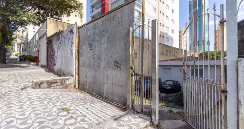 Casa comercial na rua aureliano leal, n. 349 • 150 m²