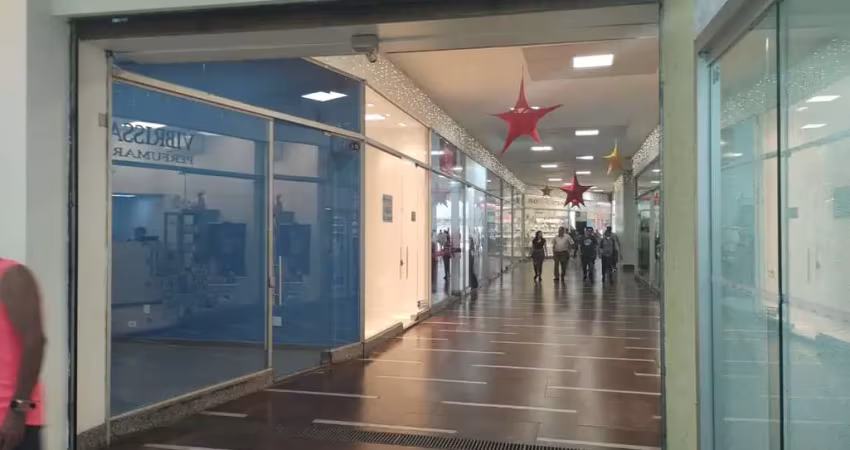 Loja em galeria na rua vinte e quatro de maio, n. 77 - loja 13 • 20 m²