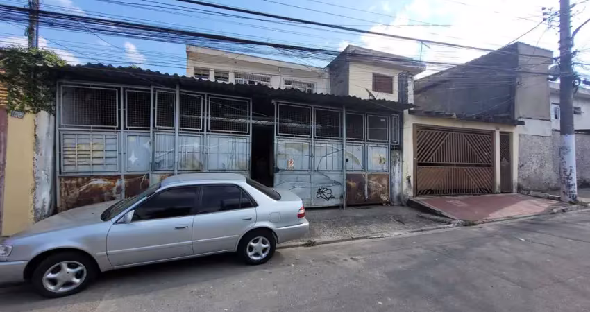 Galpão na rua cônego josé maria fernandes, n. 164 • 750 m²