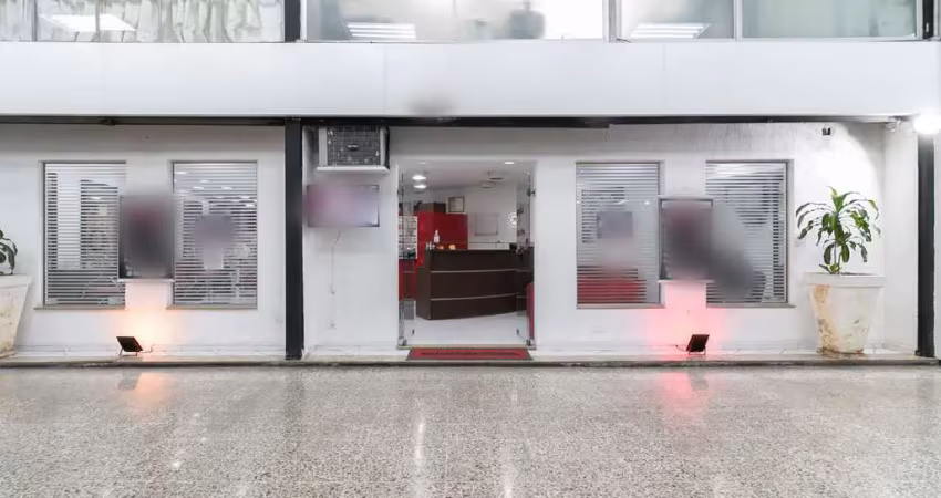 Loja em galeria na avenida ipiranga, n. 919 - galeria 23 • 140 m²