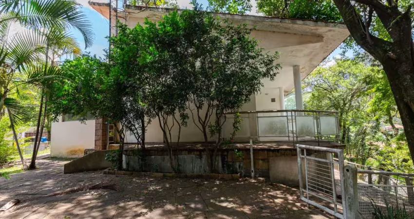Casa comercial na rua desembargador paulo passaláqua, n. 200 • 700 m²
