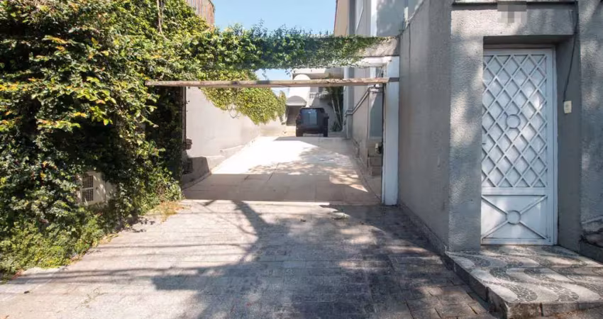 Casa comercial na avenida são valério, n. 65 • 190 m²