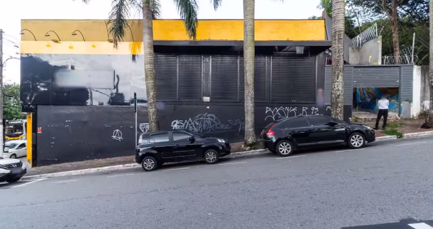 Loja na rua ignácio alves de mattos, n. 45 • 276 m²