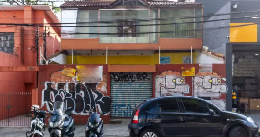 Casa comercial na rua nove de julho, n. 159 • 150 m²