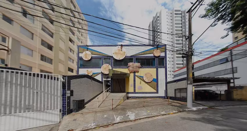 Casa comercial na rua barnabé coutinho, n. 347 • 475 m²