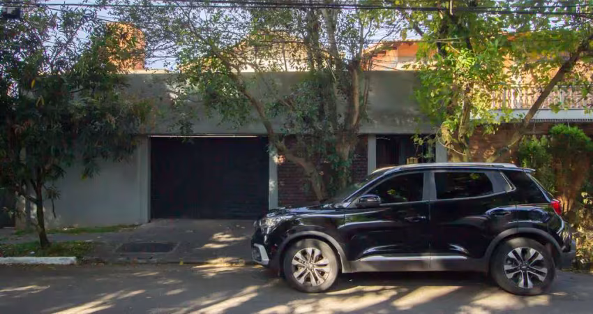 Casa comercial na rua marechal deodoro, n. 649 • 300 m²