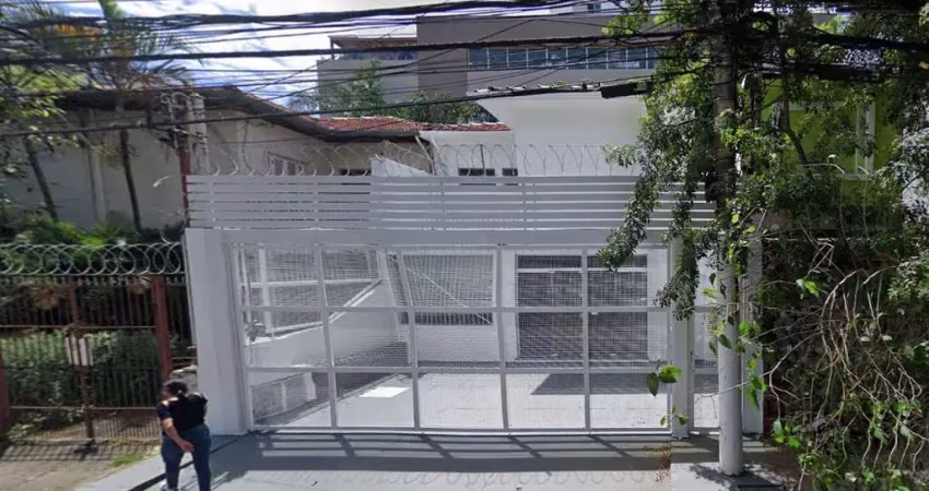 Casa comercial com 7 salas para alugar na Rua Arizona, 146, Cidade Monções, São Paulo
