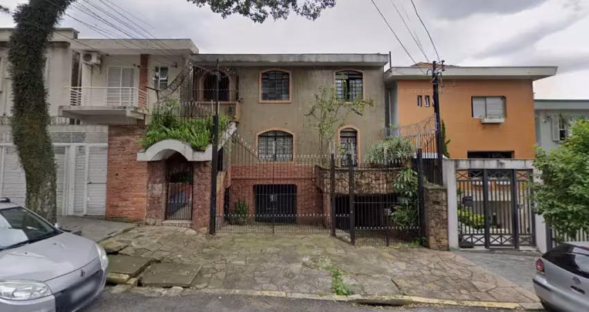 Casa comercial na rua pais de andrade, n. 83 • 450 m²