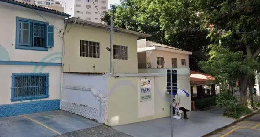 Casa comercial na rua teixeira da silva, n. 555 • 250 m²