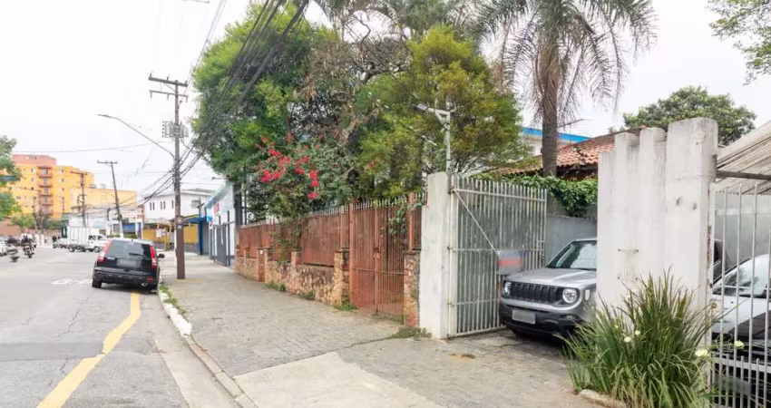 Casa comercial na avenida general valdomiro de lima, n. 303 • 697 m²