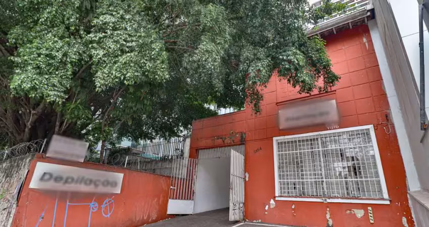 Casa comercial na avenida rebouças, n. 3154 • 240 m²
