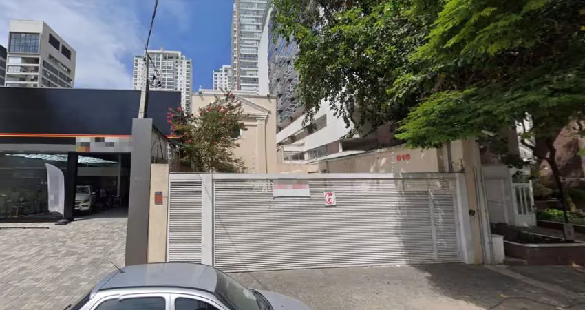 Casa comercial na rua gomes de carvalho, n. 615 • 1100 m²