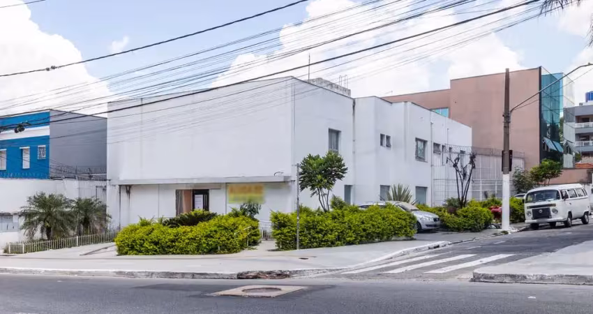 Casa comercial na praça padre aleixo monteiro mafra, n. 9 • 717 m²