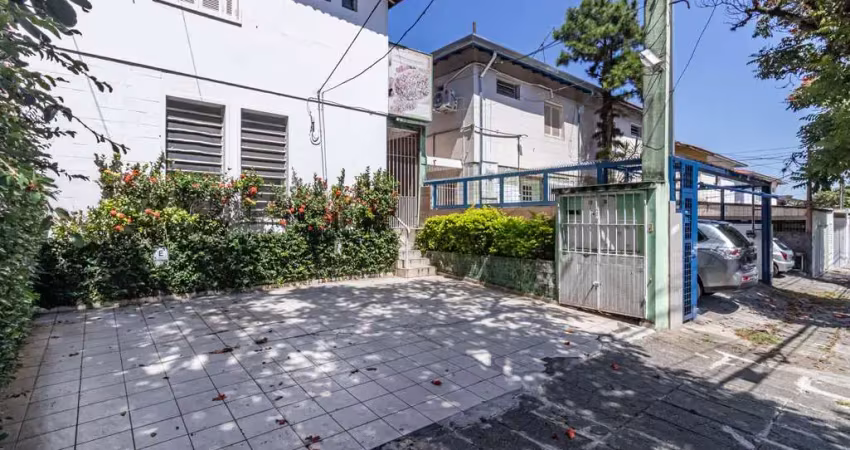 Casa comercial na avenida antônio de souza noschese, n. 373 • 172 m²
