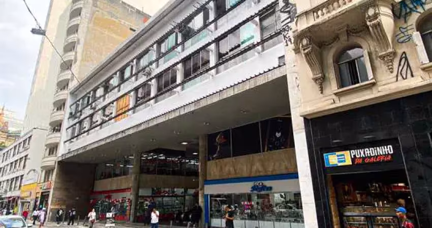 Loja em galeria na rua vinte e quatro de maio, n. 77 - loja 14 • 28 m²