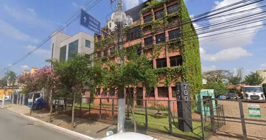 Prédio comercial na avenida queiroz filho, n. 700 • 924 m²