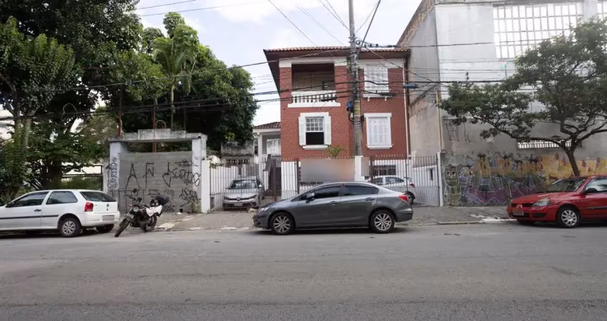 Casa comercial na rua cesário ramalho, n. 566 • 250 m²