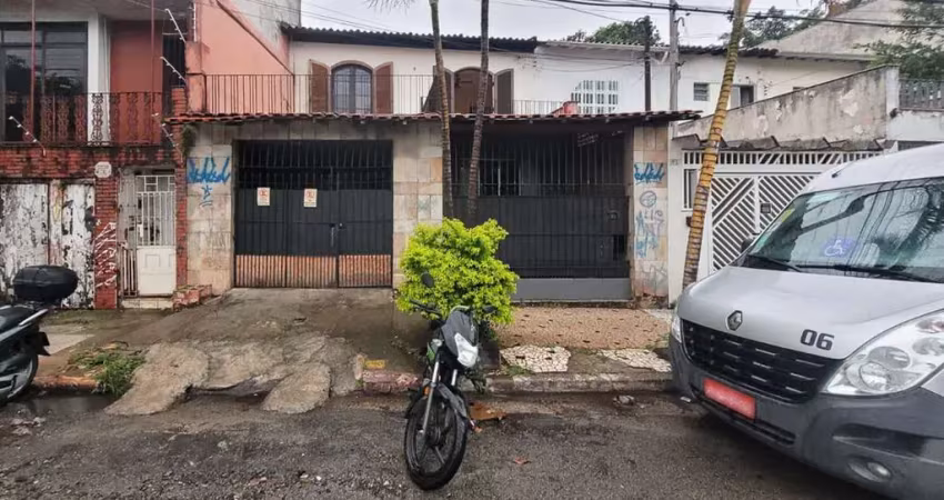 Casa comercial na rua otávio tarquínio de sousa, n. 83 • 185 m²