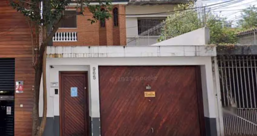 Casa comercial na rua barão do bananal, n. 965 • 330 m²
