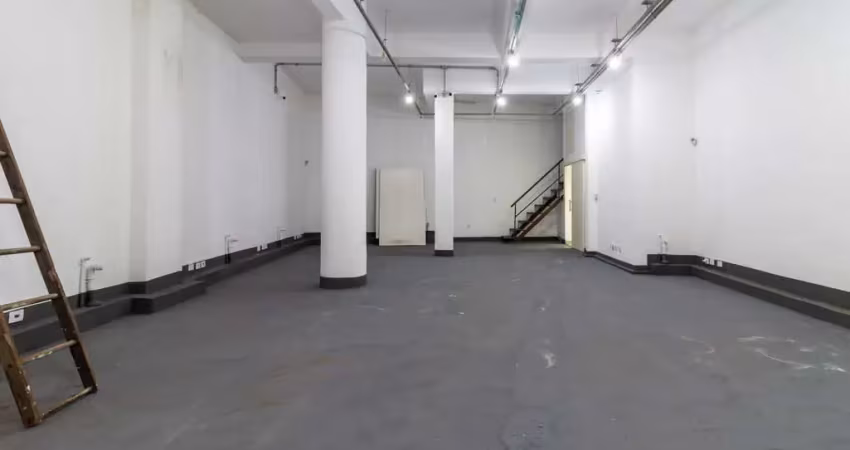 Ponto comercial para alugar na Rua Vitória, 813, Santa Ifigênia, São Paulo